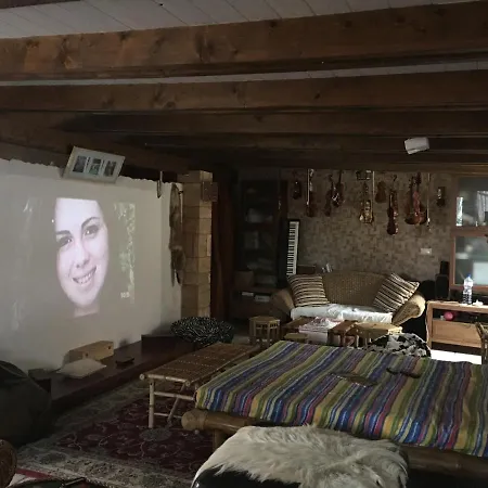 Music House A Confinante Via Per Turi 500m Dalle Grotte Guest house
