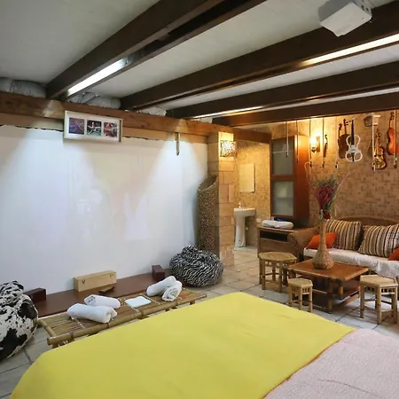 Music House A Confinante Via Per Turi 500m Dalle Grotte * Castellana Grotte