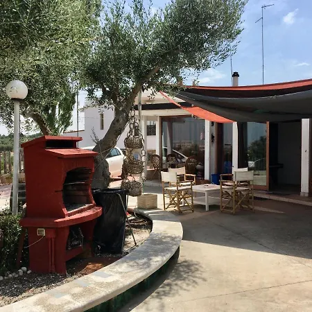 Music House A Confinante Via Per Turi 500m Dalle Grotte Guest house