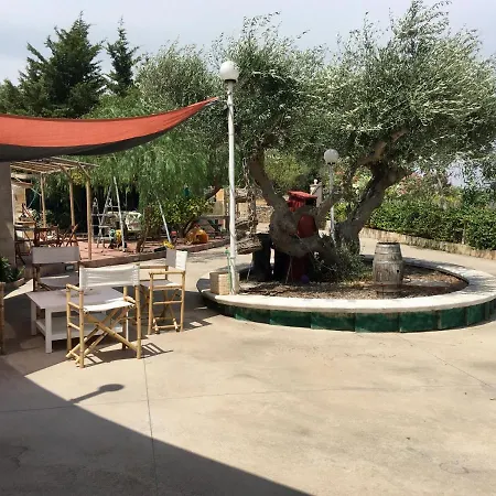 Music House A Confinante Via Per Turi 500m Dalle Grotte *