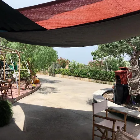 Music House A Confinante Via Per Turi 500m Dalle Grotte Guest house *