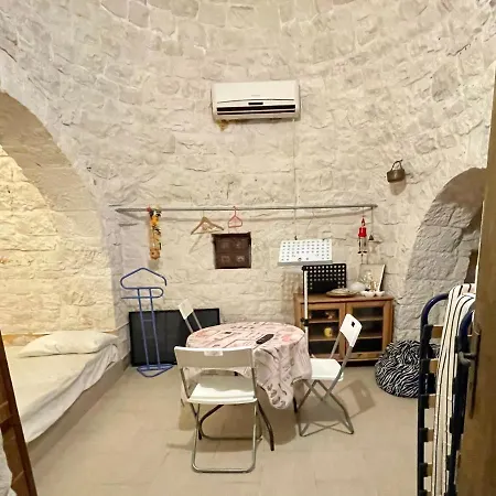 Guest house Music House A Confinante Via Per Turi 500m Dalle Grotte *