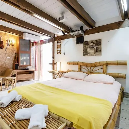 Music House A Confinante Via Per Turi 500m Dalle Grotte Castellana Grotte