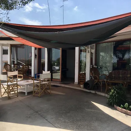 Music House A Confinante Via Per Turi 500m Dalle Grotte Pensjonat